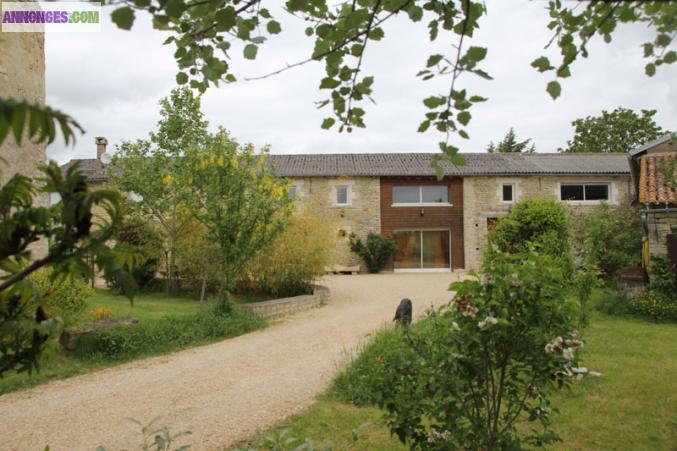 Maison de 300 m² sur 2 hectares clos