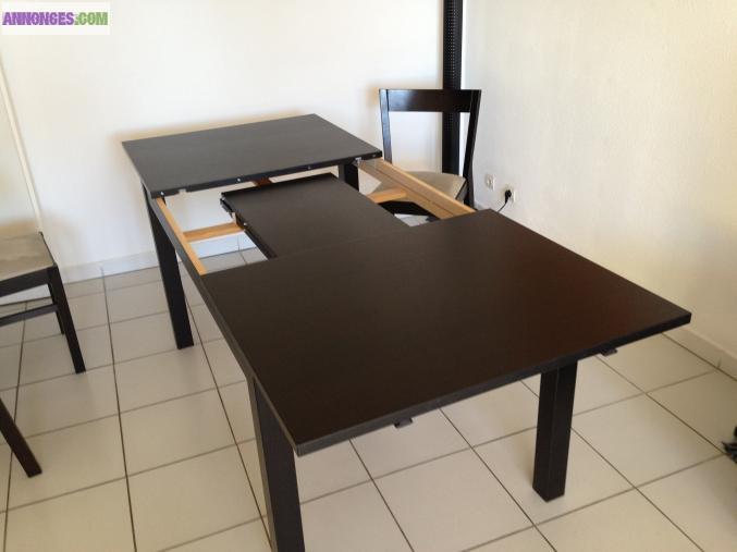 Table à manger + 4 Chaises