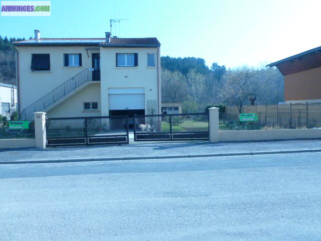 MAISON IND AVEC NBRS POSSIBILITE