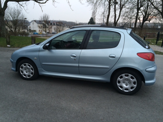 Peugeot 206 1.4 TRENDY 5P