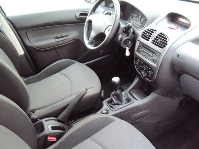 Peugeot 206 (2) 1.4 HDI URBAN 5P