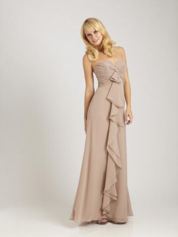 Robe de mariée et robe de soirée