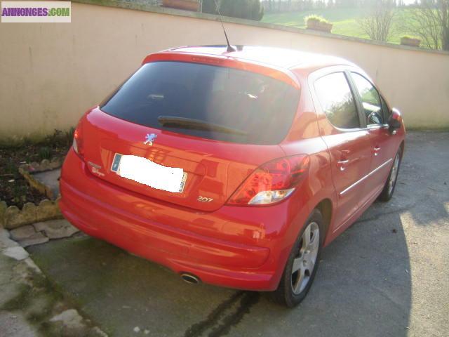 Peugeot 207 féline
