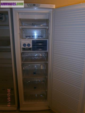 Urgent vend congelateur whirlpool