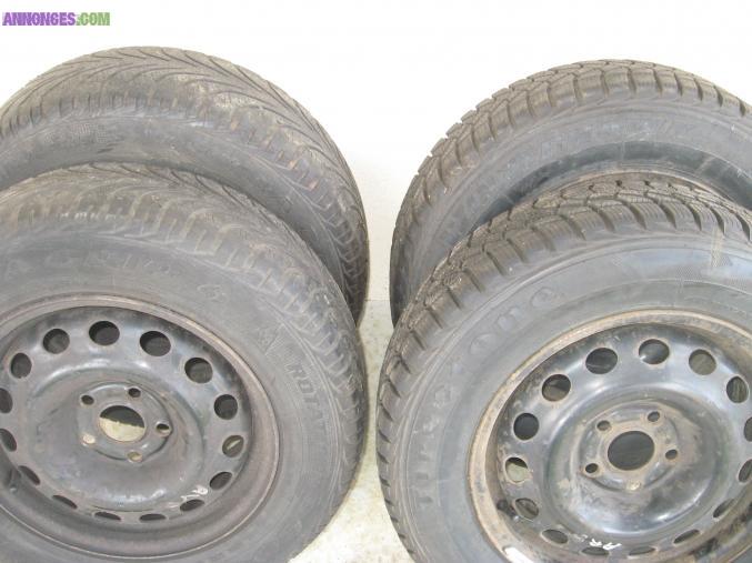4 roues : jantes + pneu neige
