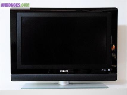 TELEVISEUR HD READY PHILIPS 82 CM