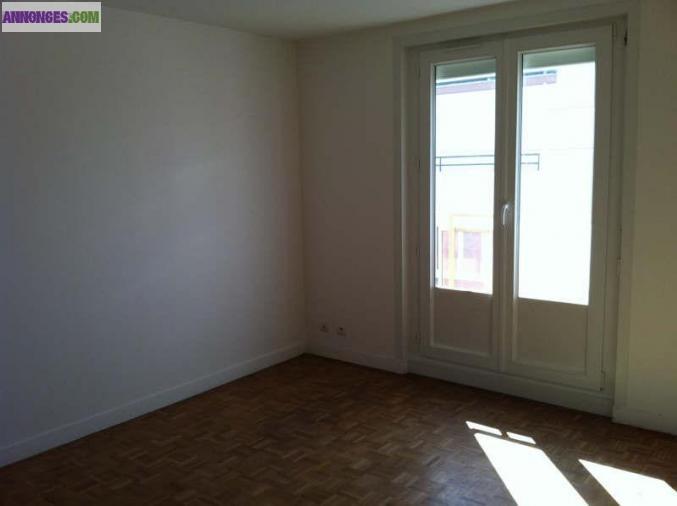 Location T 1 proche centre ville