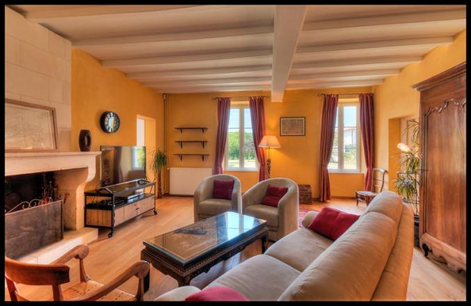 Maison 240 m2 + dépendances sur terrain divisible de 2698 m2