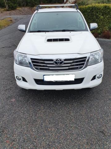 Toyota HILUX 2.5-144 D 4WD BLANC