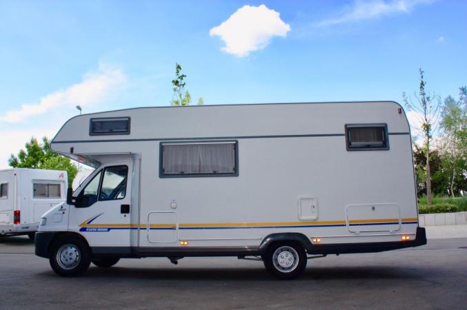 A donner Camping car FIAT Ducato 2.8TD CT:OK