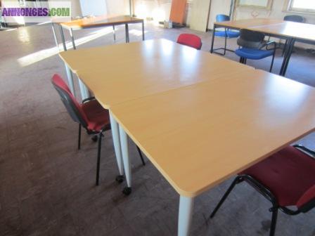 TABLES D ACCUEIL ET DE RÉUNION