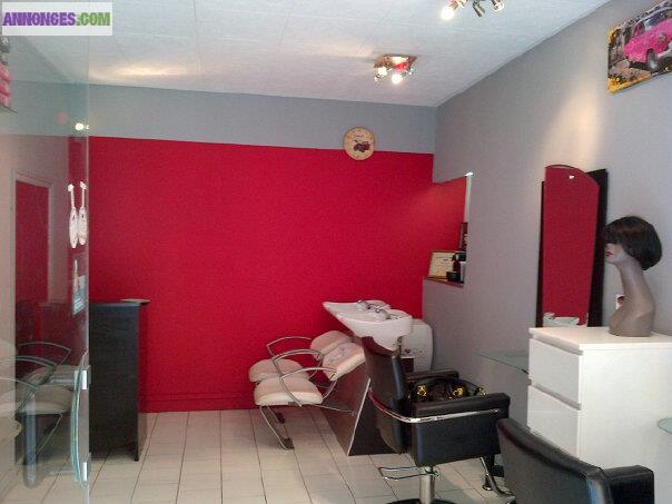 A céder Aix CV DAB local commercial rue pietonne