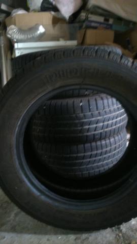 Pneus neige 225/55 99h pirelli