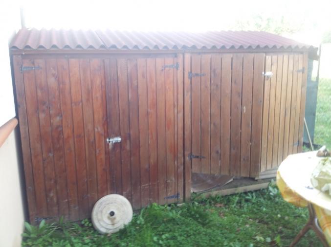 4 abris de jardin fermé avec porte et ouvert