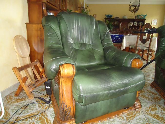 Canapé 3 places cuir+ fauteuil relax