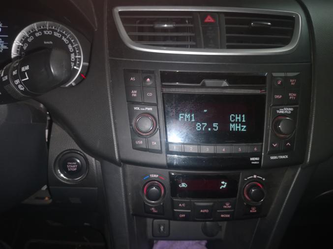 Vends SUZUKI SWIFT Phase 3 