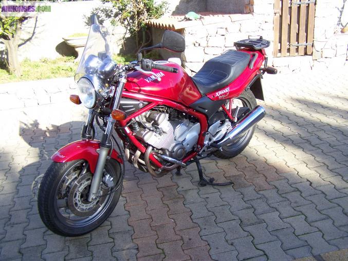 YAMAHA XJ 600
