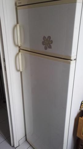 Frigo/refrigirateur/congelateur