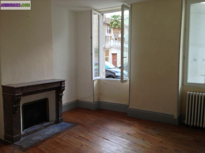 Appartement T3 Av Scaligier (APL)