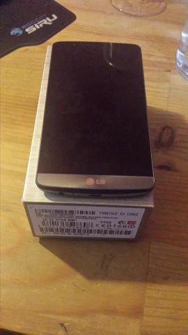 LG G3 Smartphone comme neuf + chargeur + coque