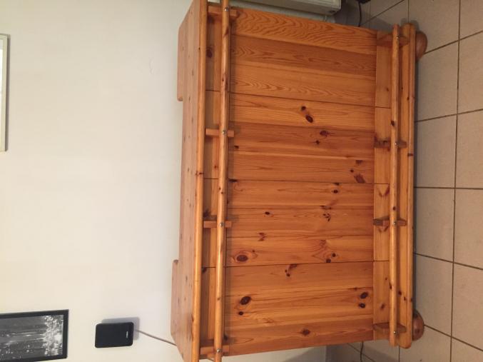 Bar en bois + 2 tabourets 