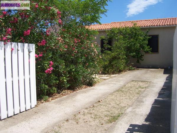 Location saisonnière MAISON, 150 m de la Plage