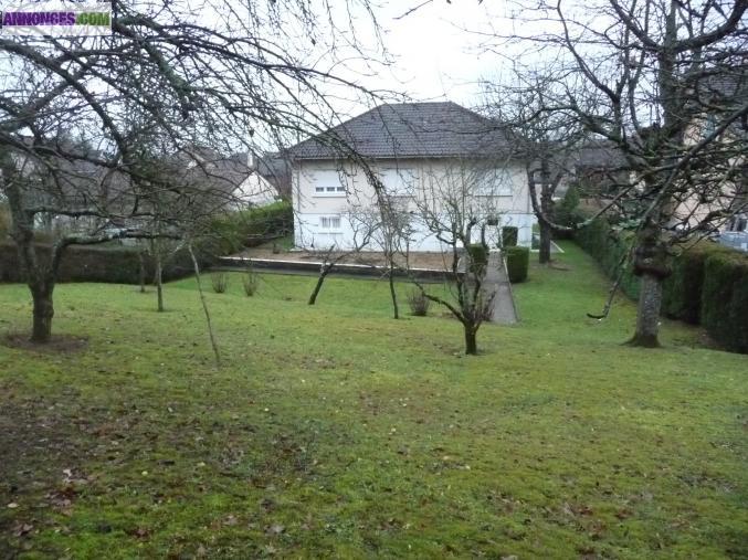 Maison sur 12 ares de terrain