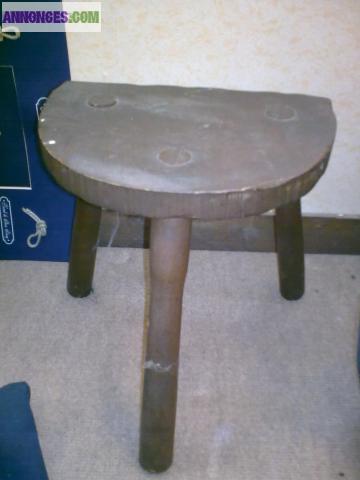 Tabouret en chene