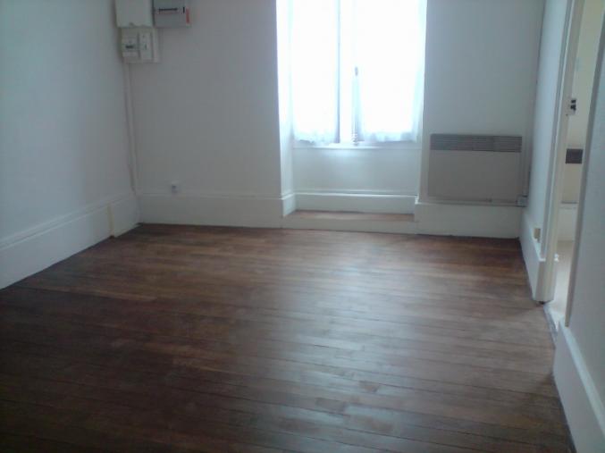 APPARTEMENT F3 de 64 m2 avec Cave -Centre ville TONNERRE-
