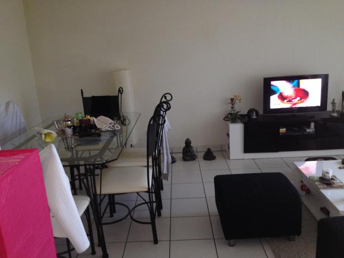 Mobilier divers cause déménagement