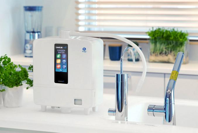 La fontaine Kangen produit une eau pure et délicieuse