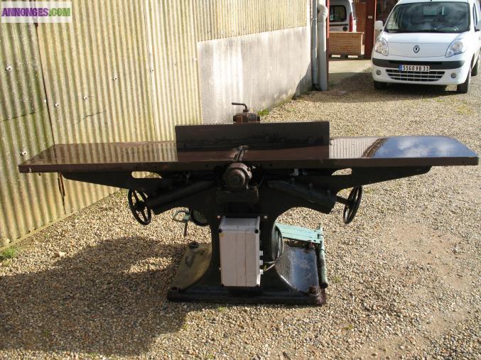 Dégauchisseuse à Bois