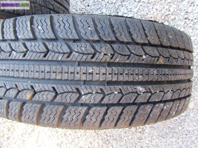 Vend 2roue neige polo ww