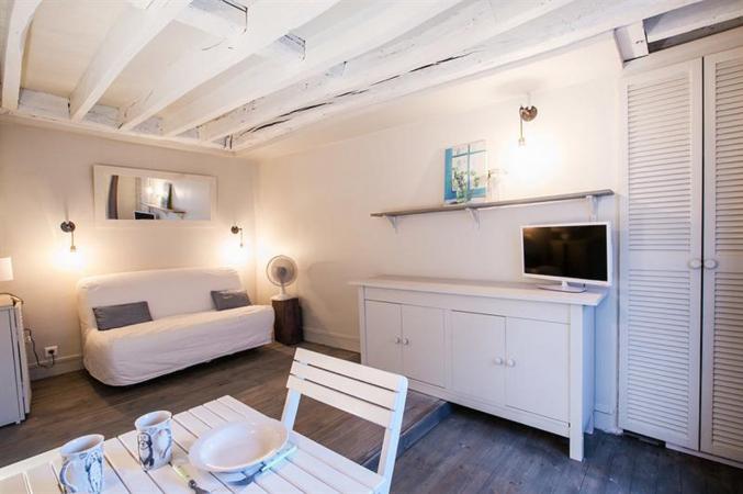 Studio meublé d'environ 19 m² à paris3