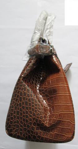 Sac à main + ballerines, neufs et de même couleur