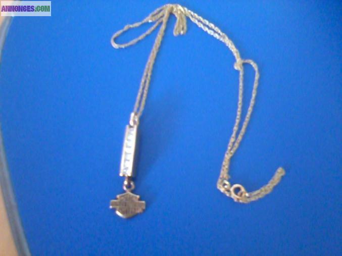 Pendentif Harley Davidson et sa chaine en Or