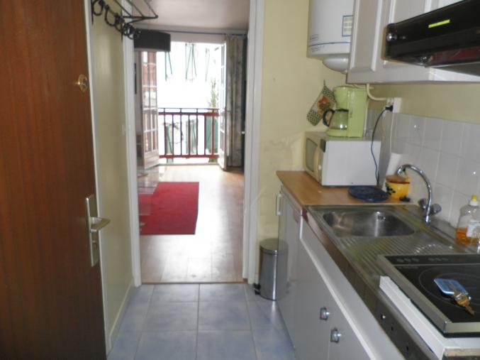 STUDIO  CENTRE ST JEAN LUZ 