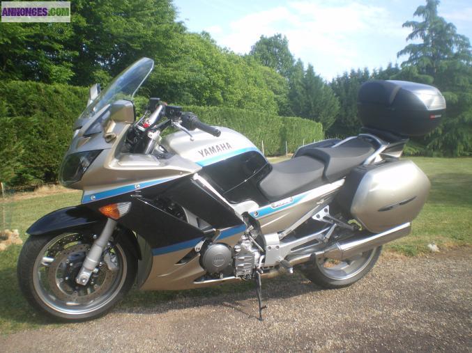 A Vendre MOTO YAMAHA  1300 FJR ABS