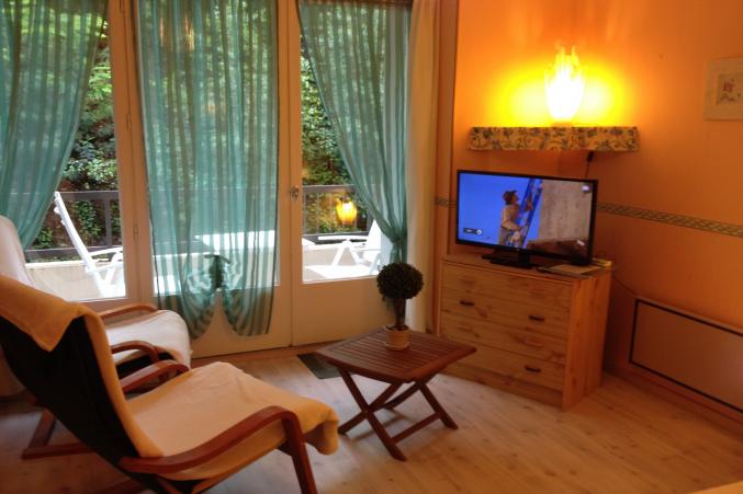 Studio a 150m des thermes