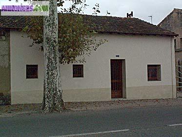 JONQUIERES, près du centre-ville,