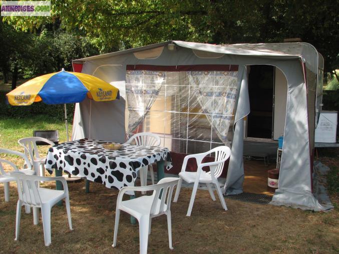 LOUE CARAVANE SUR CAMPING