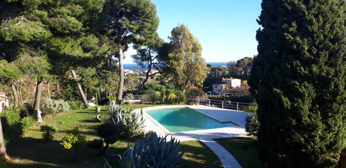 Propriété A ANTIBES VUE MER