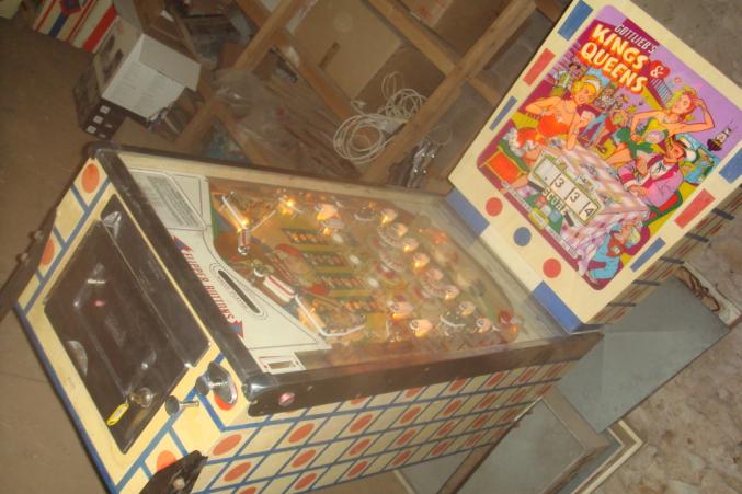 Superbe flipper Gottlieb's Kings & Queens de 1965