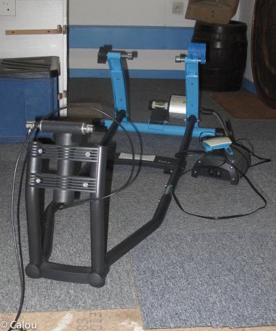 Cède Home trainer TACX fortius