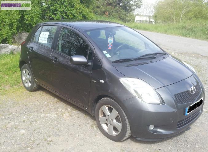 Toyota yaris multimedia 90d-4d