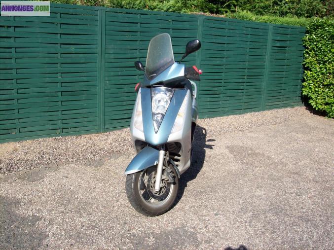 SCOOTER 125