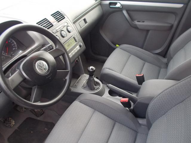 VOLKSWAGEN Touran TDI 100 CONFORT
