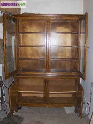 Bibliothèque ou vaiselier