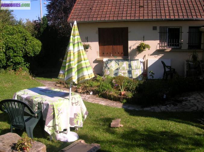 Vaste pavillon a la campagne