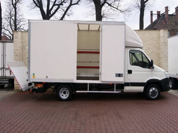 Fourgon Iveco DAILY 35C13 KONTENER WINDA,